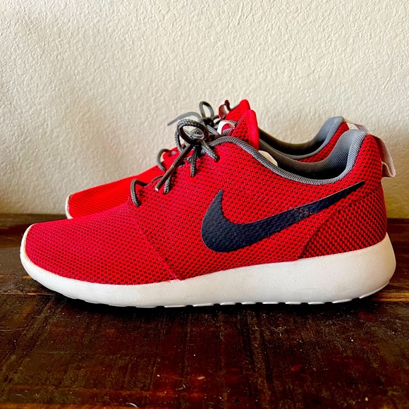 foot locker roshe one